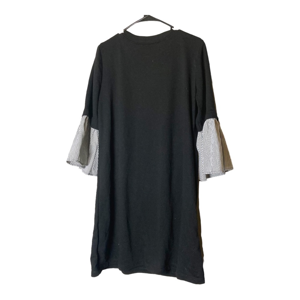 Luxology dress Black w/ Blue/Wht Striped‎ end Sleeve Ruffle Size Large